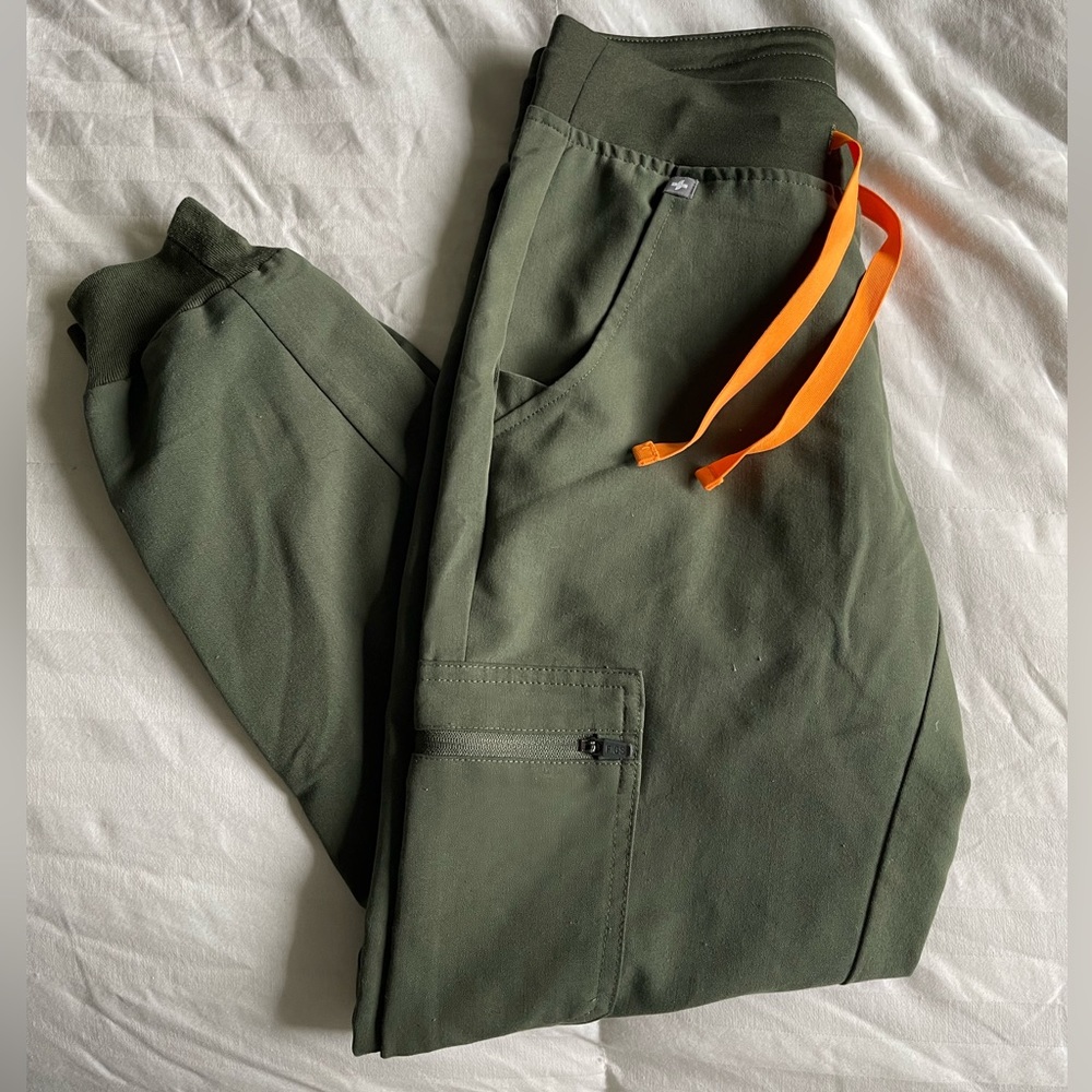 Figs Olive Green Jogger